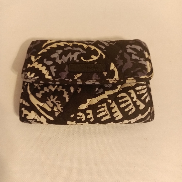 Vera Bradley Paisley Noir trifold women's  Wallet - Picture 3 of 5